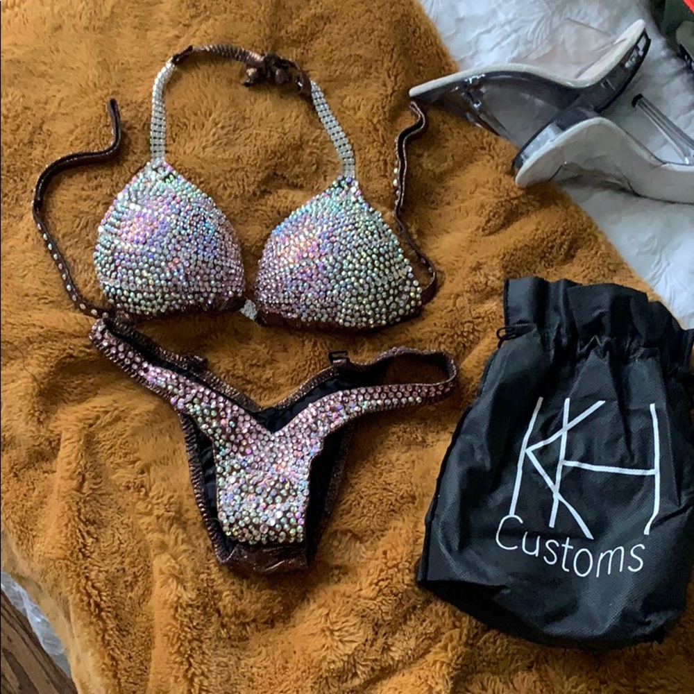 Figure competition bikini